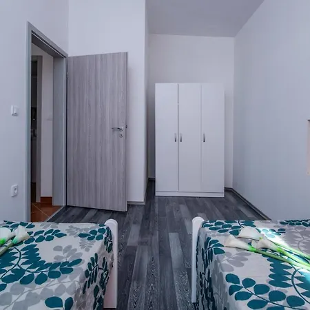 4 Bedroom Lovely In Сasa de vacaciones *
